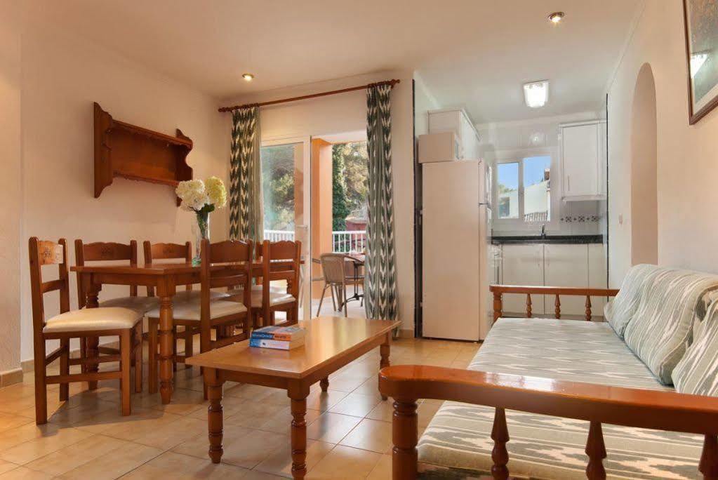 Pinos Altos Apartments Cala San Vicente  Bagian luar foto