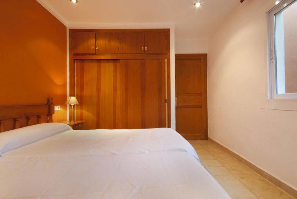 Pinos Altos Apartments Cala San Vicente  Bagian luar foto
