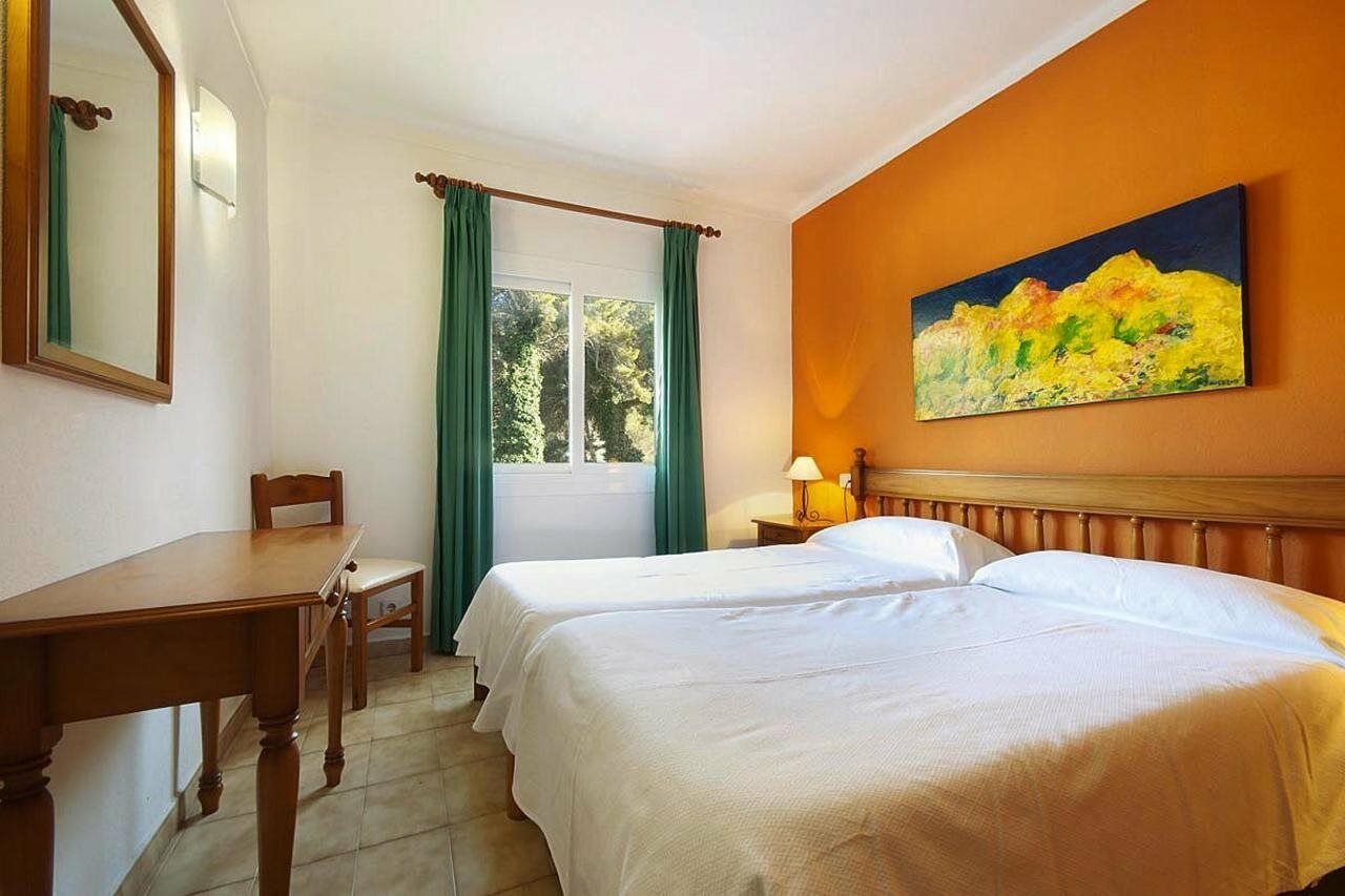 Pinos Altos Apartments Cala San Vicente  Bagian luar foto